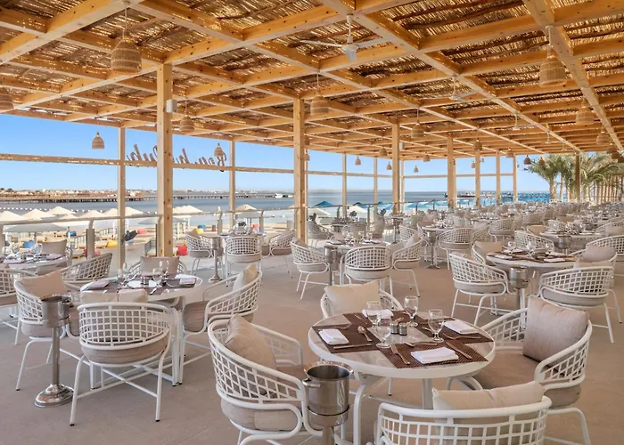 Pickalbatros Dana Beach Resort - Aqua Park Hurghada