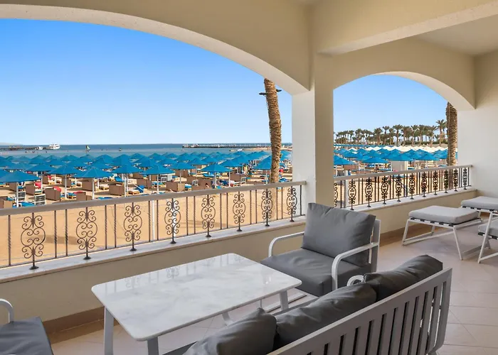 Pickalbatros Dana Beach Resort - Aqua Park Hurghada